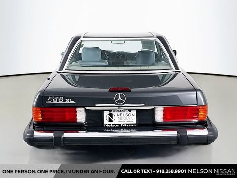Used 1988 Mercedes-Benz 560 SL image 6