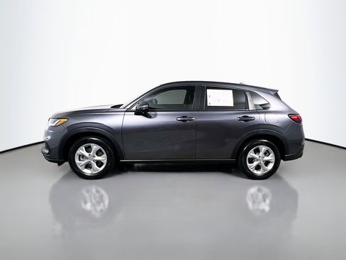 Used 2023 Honda HR-V LX image 9