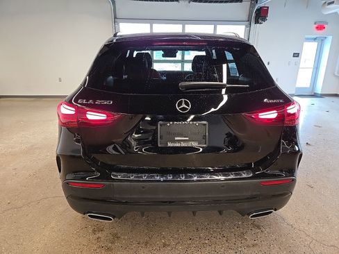Certified 2024 Mercedes-Benz GLA 250 4MATIC image 4