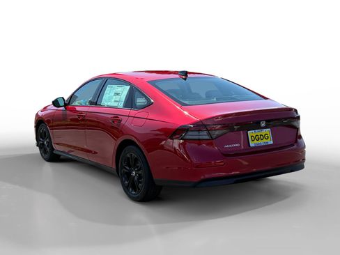 New 2025 Honda Accord SE image 3