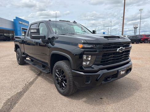 New 2026 Chevrolet Silverado 2500 Custom w/ Custom Value Package AWD/4WD image 8