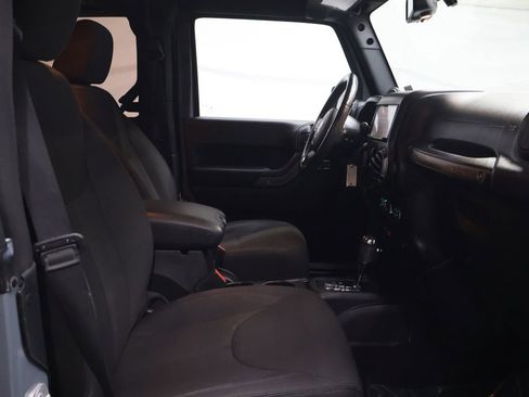 Used 2014 Jeep Wrangler Sport w/ Quick Order Package 24S AWD/4WD image 10