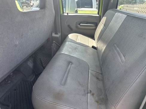 Used 2001 Ford F550 2WD Crew Cab Super Duty image 5