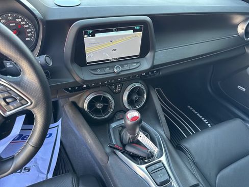 Used 2018 Chevrolet Camaro SS w/ LPO RS/SS Interior Package RWD image 22