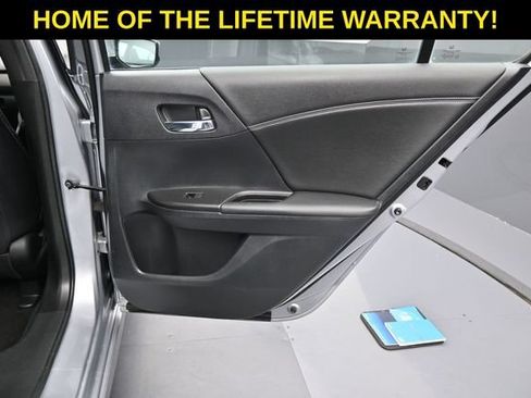 Used 2016 Honda Accord Sport image 40