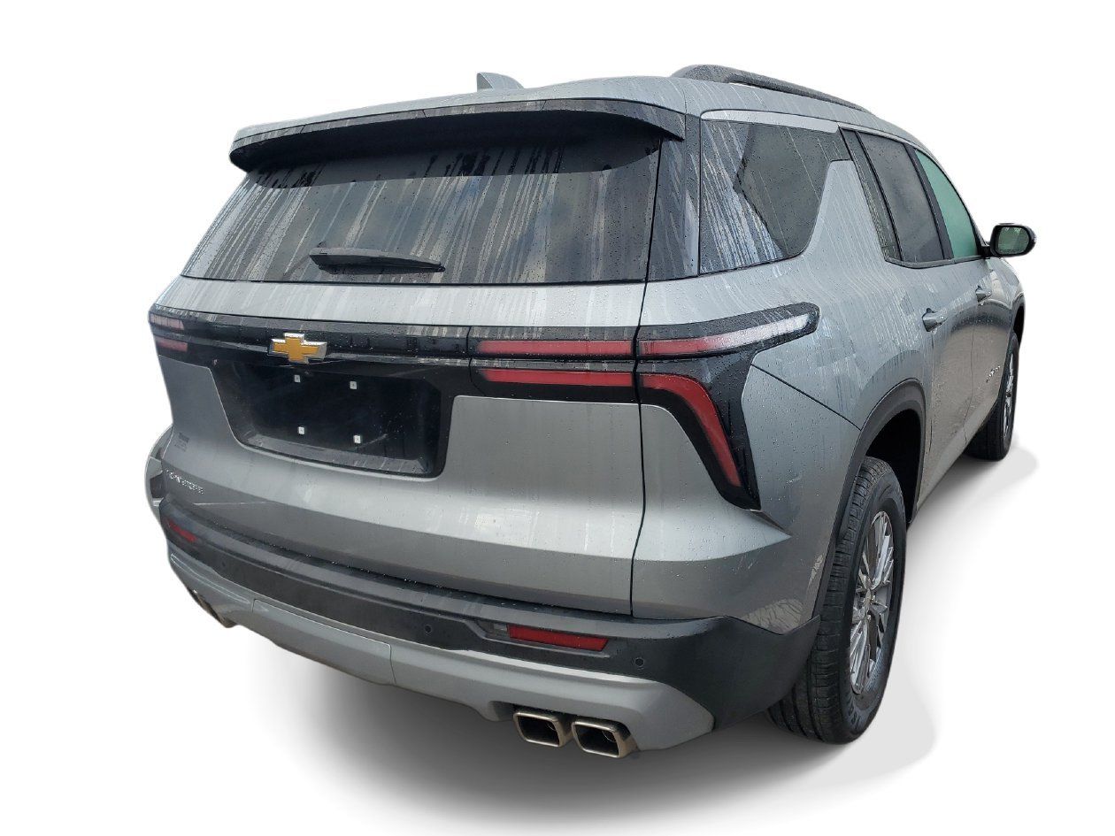 Used 2026 Chevrolet Traverse LT FWD image 4