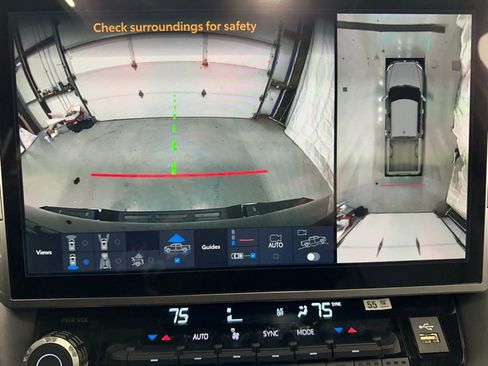 Used 2025 Toyota Tundra Platinum w/ TRD Off-Road Package AWD/4WD image 39