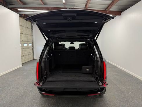 Used 2023 Land Rover Range Rover SE image 14