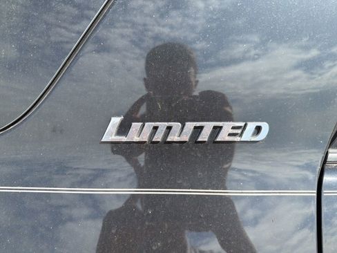 Used 2013 Toyota 4Runner Limited RWD image 10