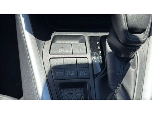 Certified 2024 Toyota RAV4 XLE AWD/4WD image 26