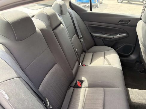 Used 2025 Nissan Altima 2.5 SV FWD image 10