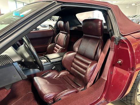 Used 1993 Chevrolet Corvette Convertible RWD image 4