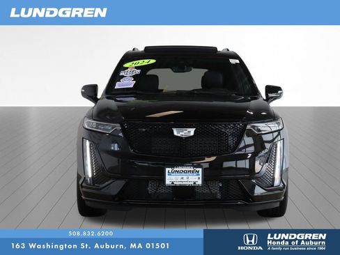 Used 2024 Cadillac XT6 Sport w/ LPO, ONYX Package AWD/4WD image 2