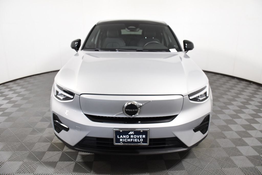 Used 2023 Volvo C40 Recharge Core AWD/4WD image 10