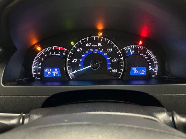Used 2013 Toyota Camry XLE FWD image 14