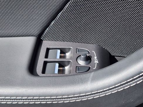 Used 2024 Jaguar F-TYPE R image 13