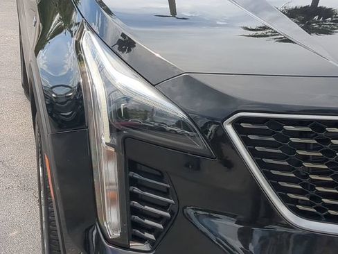 Used 2020 Cadillac XT4 Premium Luxury FWD image 10