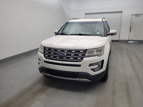 Used 2016 Ford Explorer Limited w/ Equipment Group 301A FWD image 15