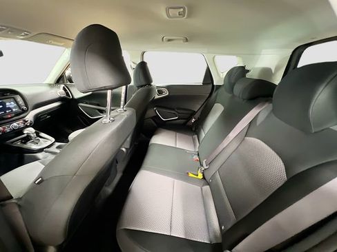 New 2025 Kia Soul LX image 22