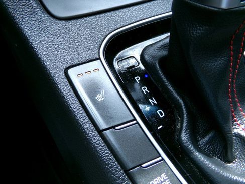 Used 2020 Hyundai Elantra GT N Line image 19