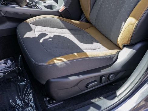 Used 2024 Subaru Crosstrek 2.5i Sport image 17