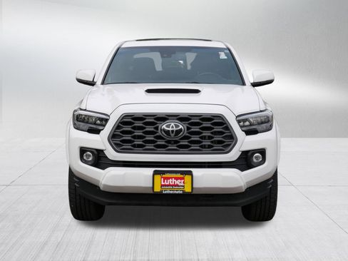 Used 2021 Toyota Tacoma TRD Sport w/ TRD Premium Sport Package AWD/4WD image 2