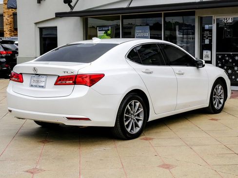 Used 2019 Acura TLX image 9
