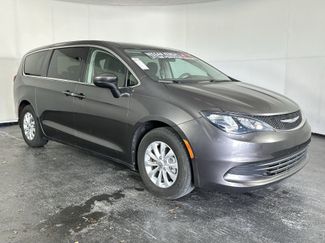 Used 2018 Chrysler Pacifica LX w/ Tire & Wheel Group video 2