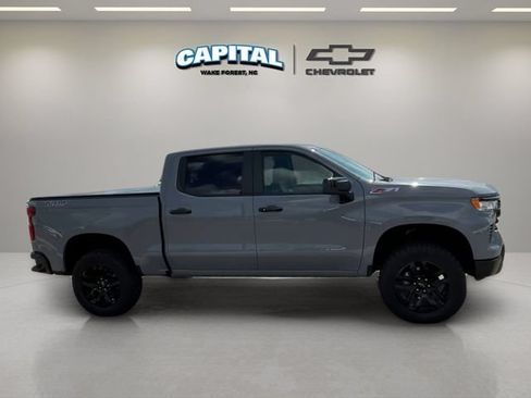 Used 2024 Chevrolet Silverado 1500 LT Trail Boss w/ Convenience Package II AWD/4WD image 6