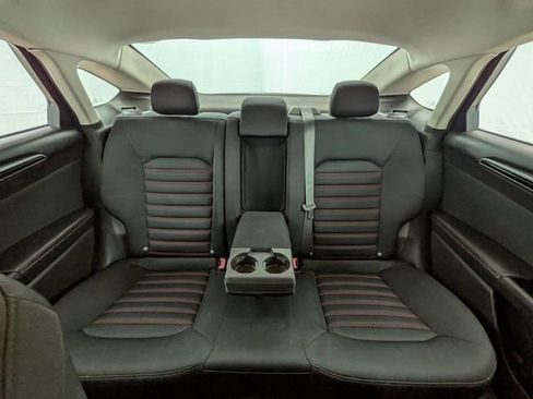 Used 2016 Ford Fusion SE w/ Equipment Group 201A FWD image 17