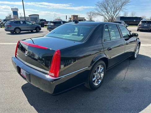 Used 2010 Cadillac DTS Luxury image 7