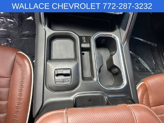 Used 2025 GMC Sierra 3500 Denali Ultimate AWD/4WD image 19