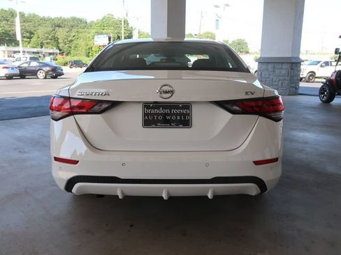 Used 2022 Nissan Sentra SV FWD image 7