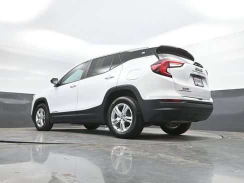 Used 2024 GMC Terrain SLE FWD image 38
