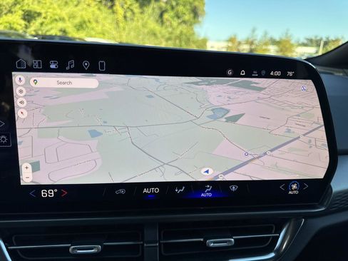 New 2026 Chevrolet Equinox EV LT image 24