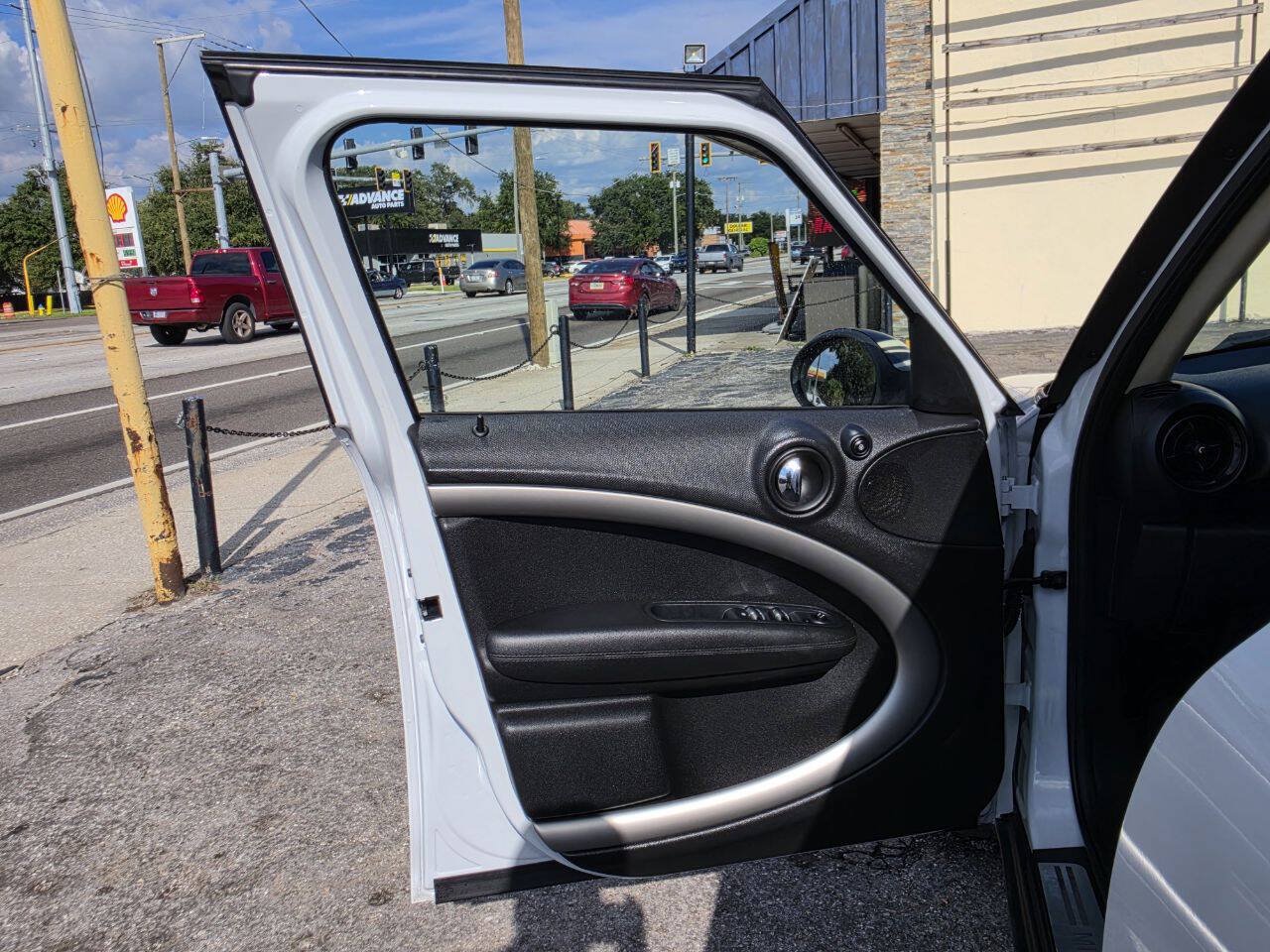 Used 2013 MINI Cooper Countryman FWD image 10
