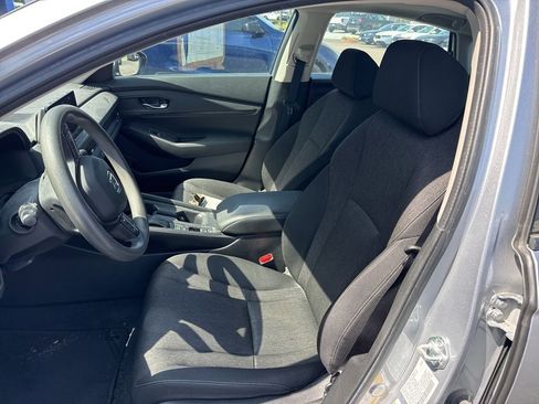 Used 2023 Honda Accord EX image 6