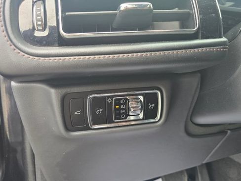 Used 2023 Lincoln Aviator Reserve w/ Equipment Group 201A RWD image 19