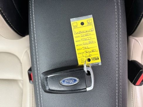 Used 2020 Ford Escape SEL image 13