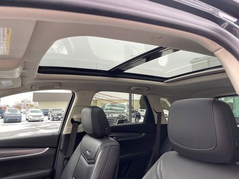 Used 2019 Cadillac XT5 Luxury w/ LPO, Radiant Package image 13