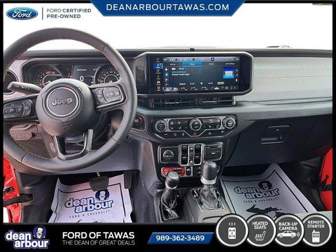 Used 2024 Jeep Wrangler Unlimited Sport AWD/4WD image 3