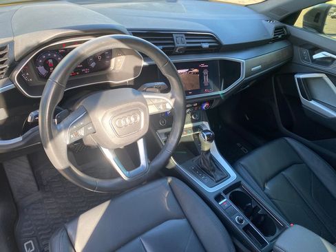 Used 2022 Audi Q3 2.0T Premium w/ Convenience Package AWD/4WD image 30