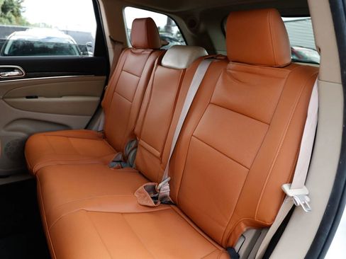 Used 2014 Jeep Grand Cherokee Limited RWD image 19