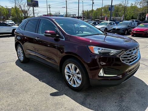 Used 2024 Ford Edge Titanium AWD/4WD image 3