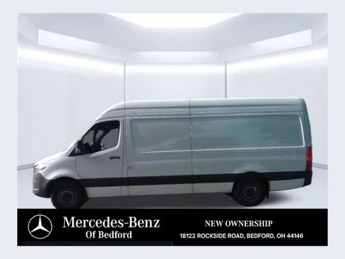 Used 2024 Mercedes-Benz Sprinter 2500 image 1