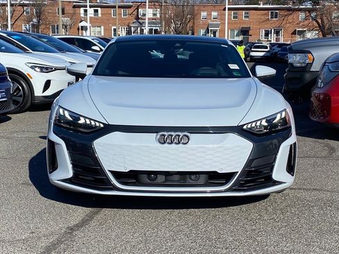 Used 2023 Audi e-tron GT Prestige w/ Prestige Package image 4