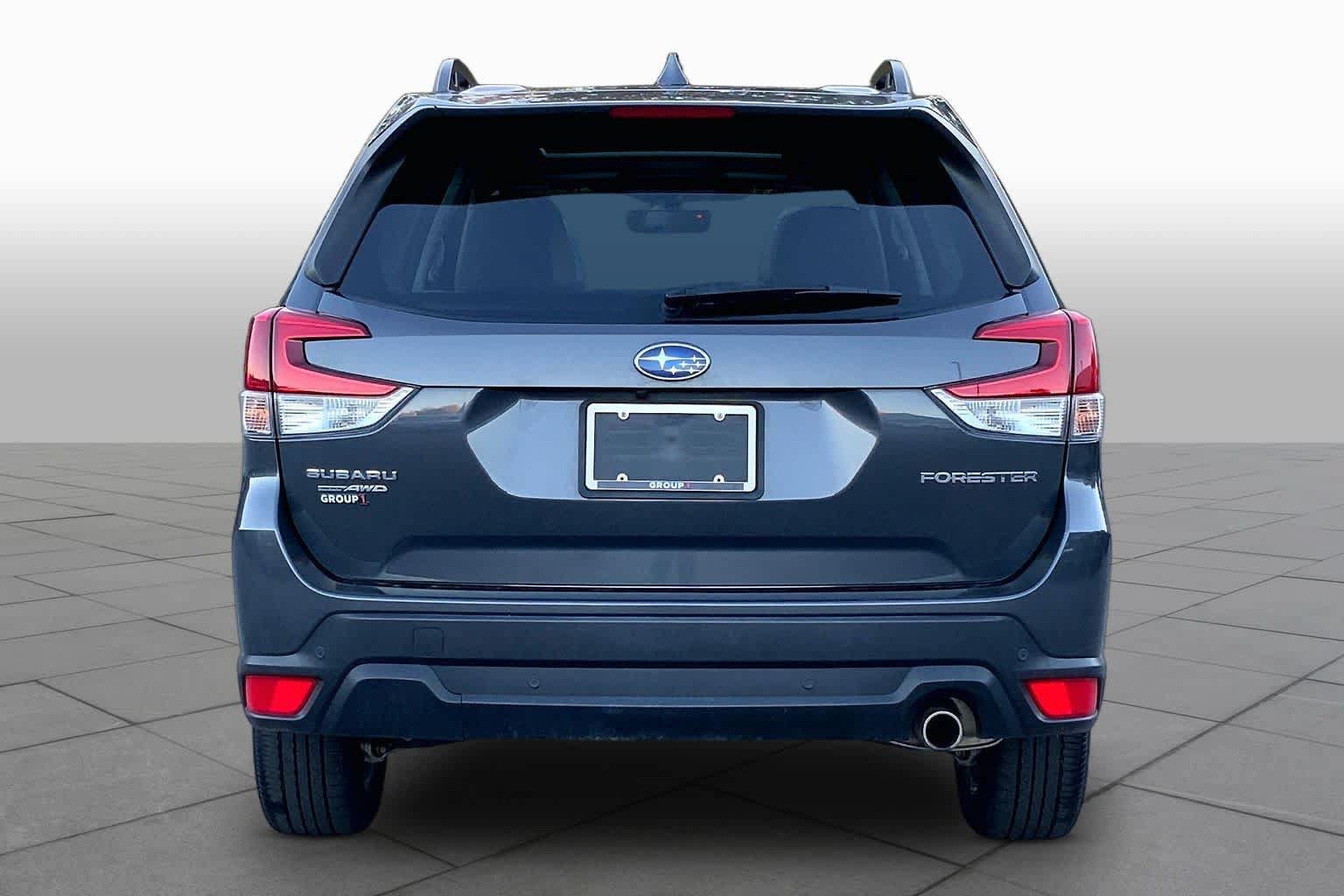 Used 2023 Subaru Forester Limited AWD/4WD image 5