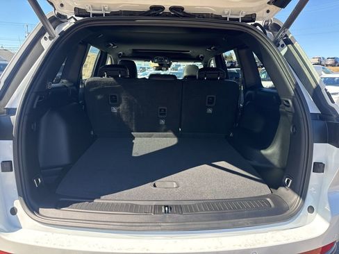 New 2026 Jeep Grand Cherokee Altitude AWD/4WD image 26