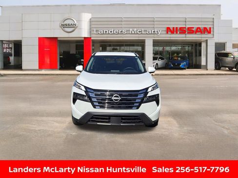 Used 2025 Nissan Rogue SV AWD/4WD image 11