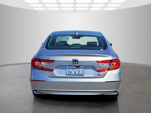 Used 2021 Honda Accord Touring image 5